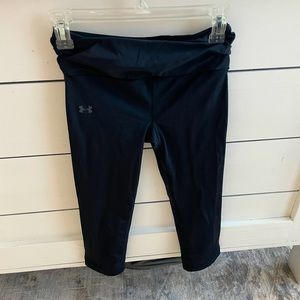 Black Under Armour cropped leggings